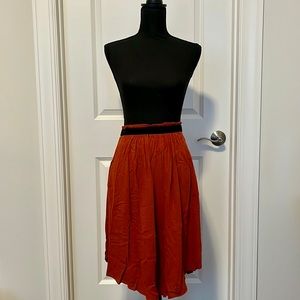 H&M rust High-waisted Lightweight Midi skirt